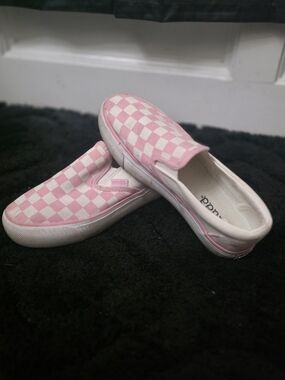 MUDD Pink Checker Slip-On Shoes -